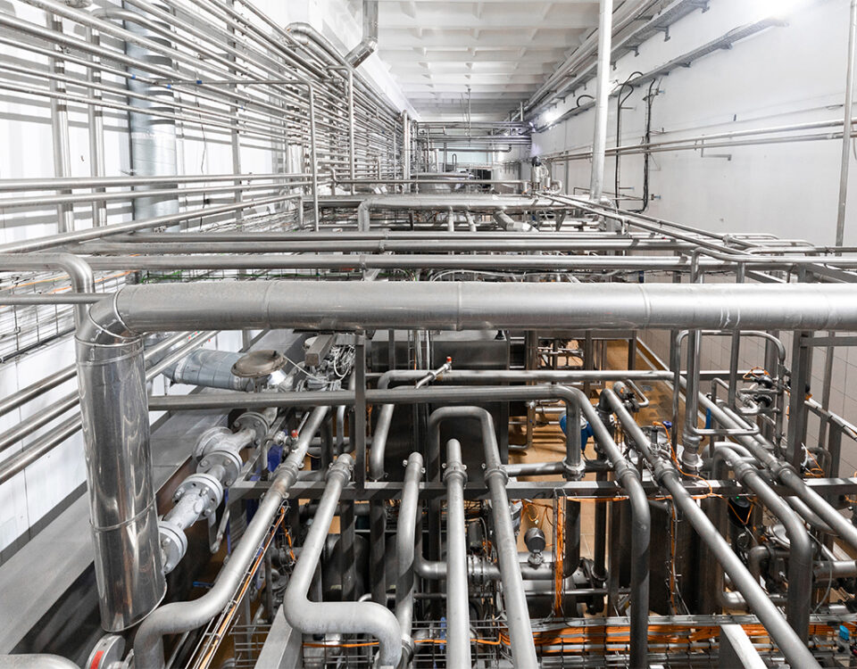 How Food & Beverage Industries Benefit from Stainless Steel Pipe Fittings
